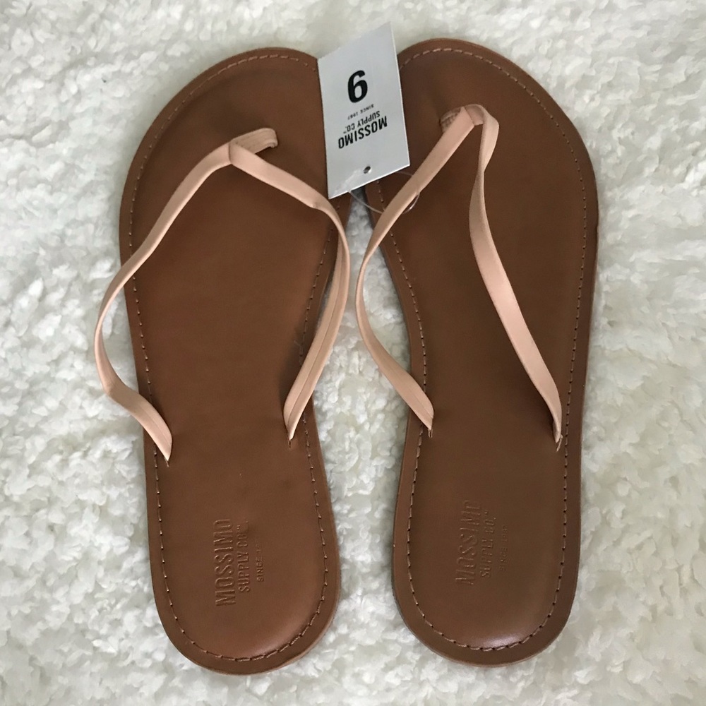 Women’s flip flops